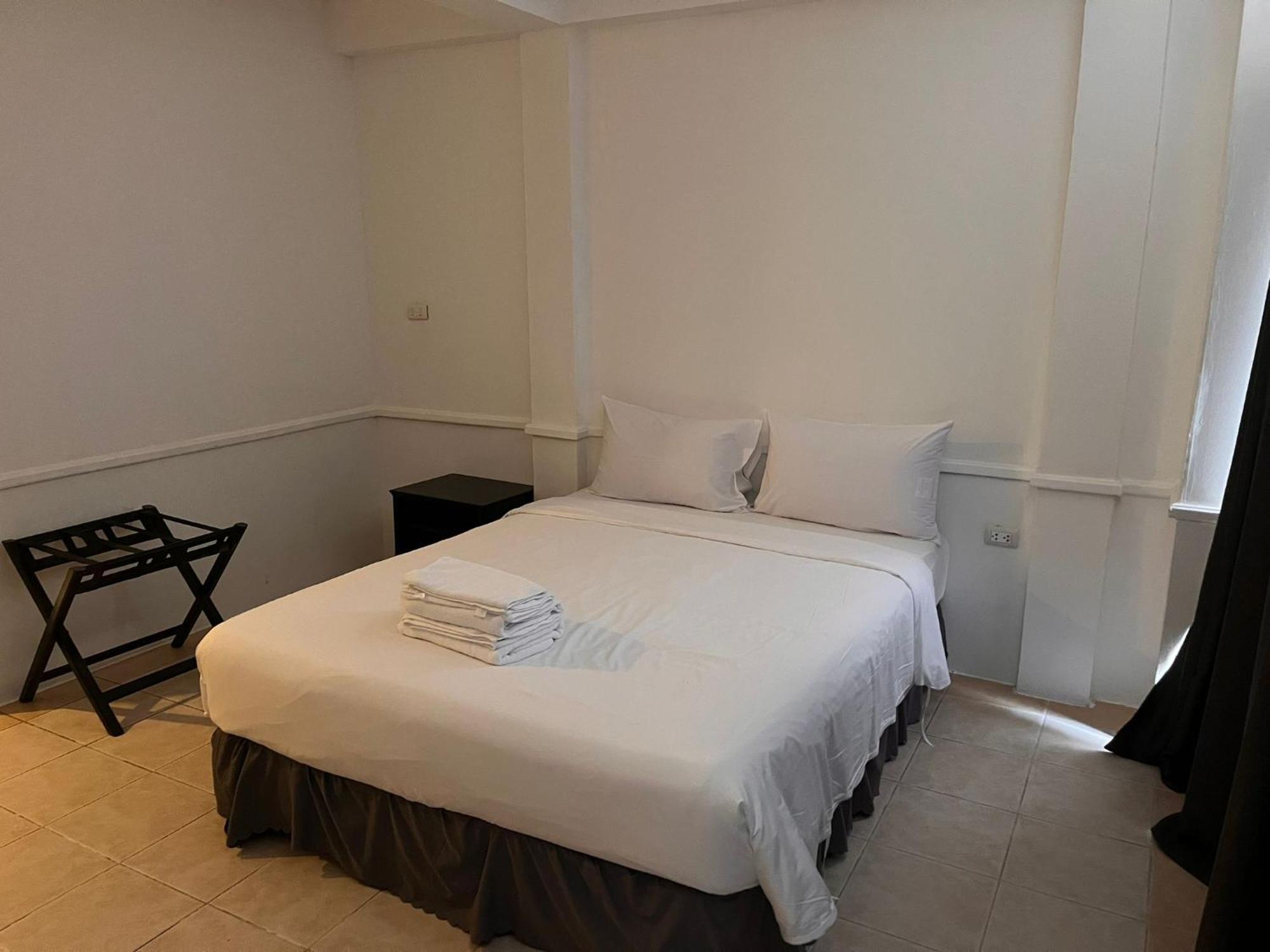 Отель Shalom Center Chaweng Samui Экстерьер фото